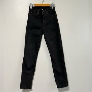 Levi’s Wedgie Fit Skinny Jeans Raw Hem Black Wash Size 24